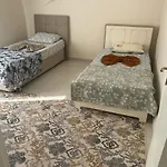 Huzur Apartment *
